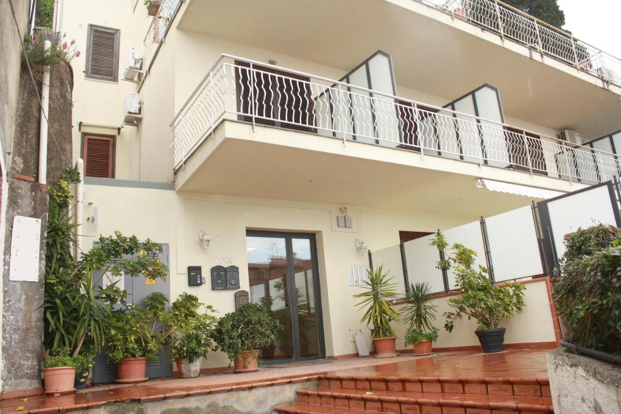 Nice Apartment In Taormina Exteriör bild